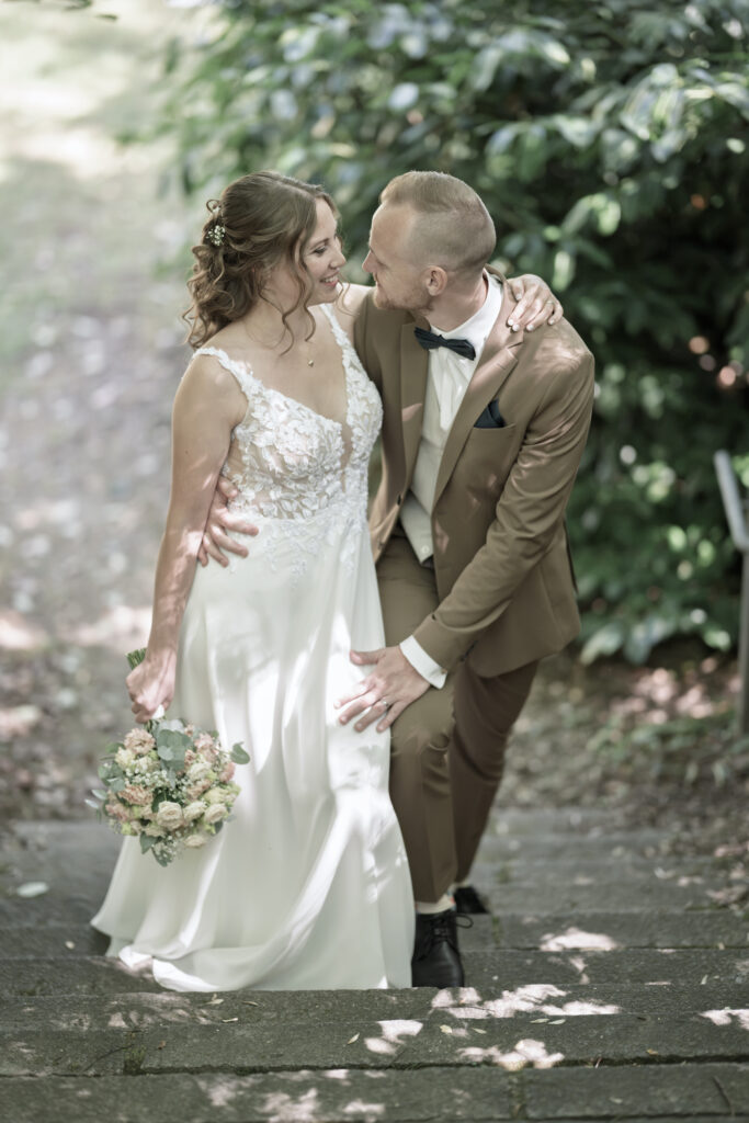 Hochzeitsfotografie im Schmutterpark Augsburg